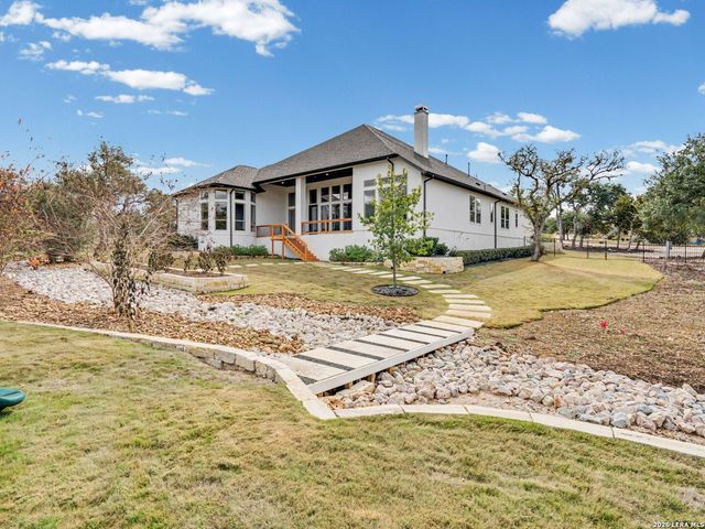 1216 Deerfoot Circle, New Braunfels, TX 78132
