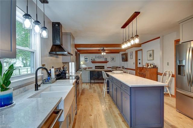 1937 Grey Friars CHSE, Virginia Beach, VA 23456