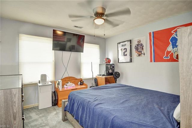 1937 Grey Friars CHSE, Virginia Beach, VA 23456