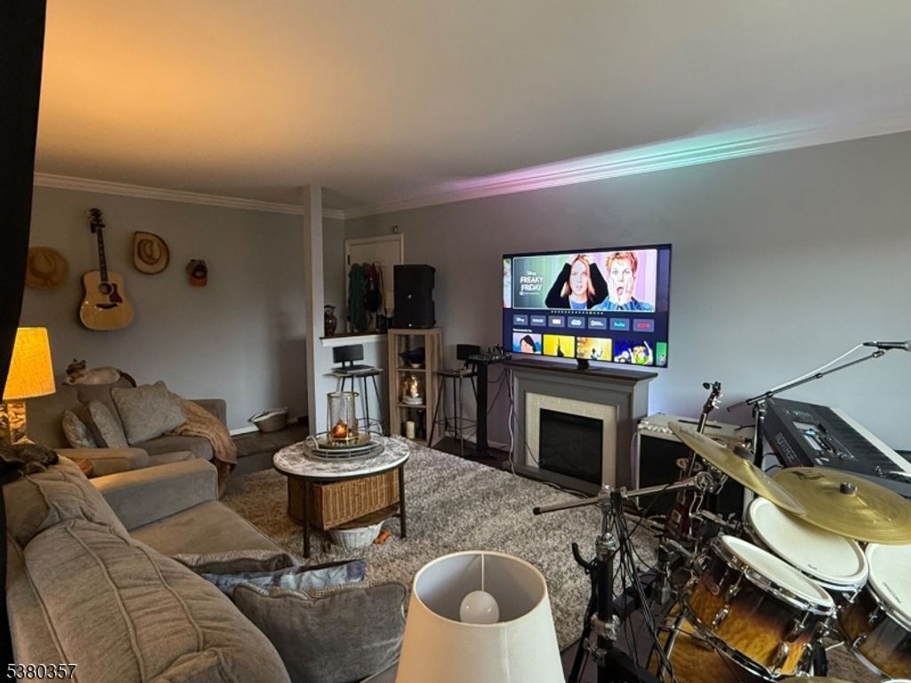 401 US Highway 22 42G G, North Plainfield Boro, NJ 07060