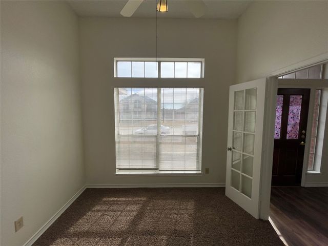 809 Windy Meadow Drive, Desoto, TX 75115