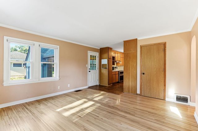 7866 Eastwood Road, Mounds View, MN 55112