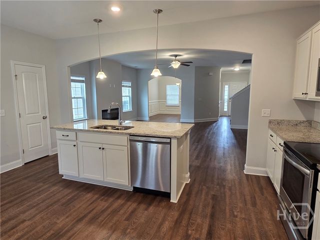 19 Sago Palm Way, Bloomingdale, GA 31302