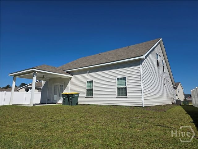 19 Sago Palm Way, Bloomingdale, GA 31302