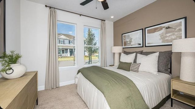 19305 LOCHSIDE LANE, Mount Dora, FL 32757