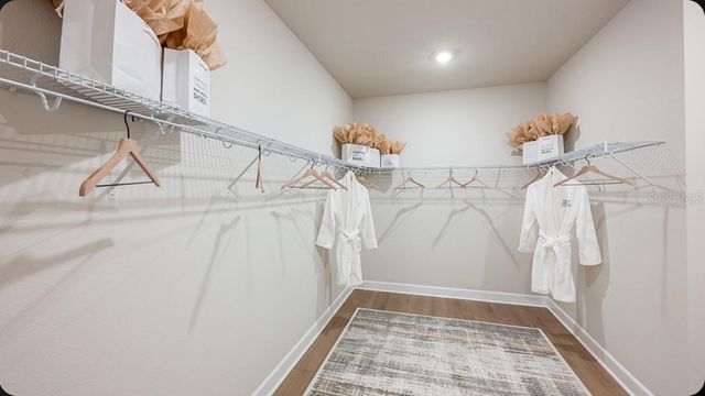19305 LOCHSIDE LANE, Mount Dora, FL 32757