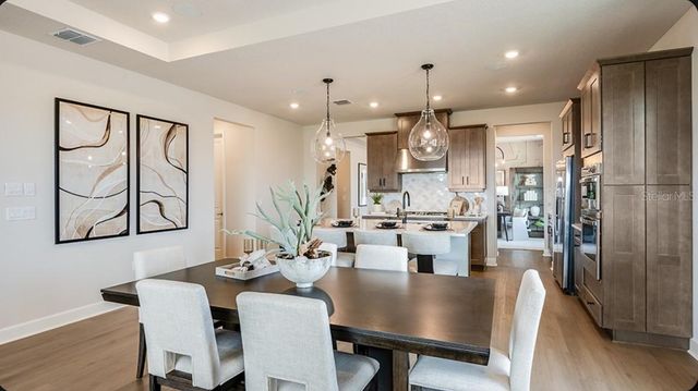 19305 LOCHSIDE LANE, Mount Dora, FL 32757