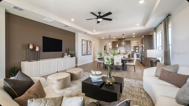 19305 LOCHSIDE LANE, Mount Dora, FL 32757