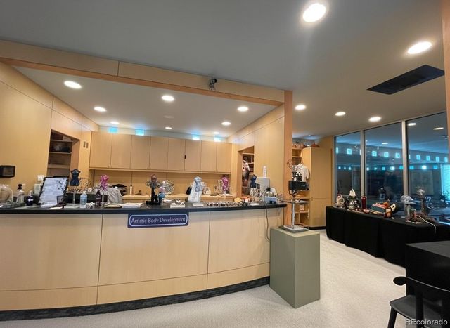 536 , 520 cherokee, Denver, CO 80204