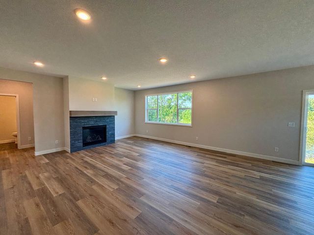 920 Kepler Avenue NE, Hanover, MN 55341