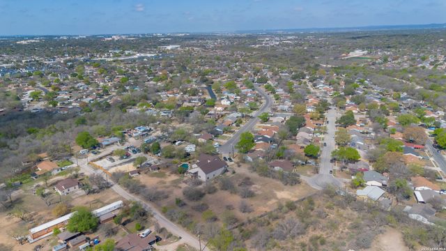 7402 Pipers Run, San Antonio, TX 78251