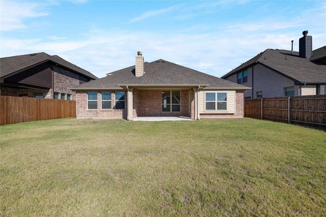 1008 Superbloom Avenue, Justin, TX 76247