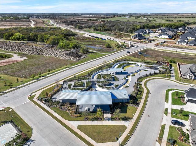 1008 Superbloom Avenue, Justin, TX 76247