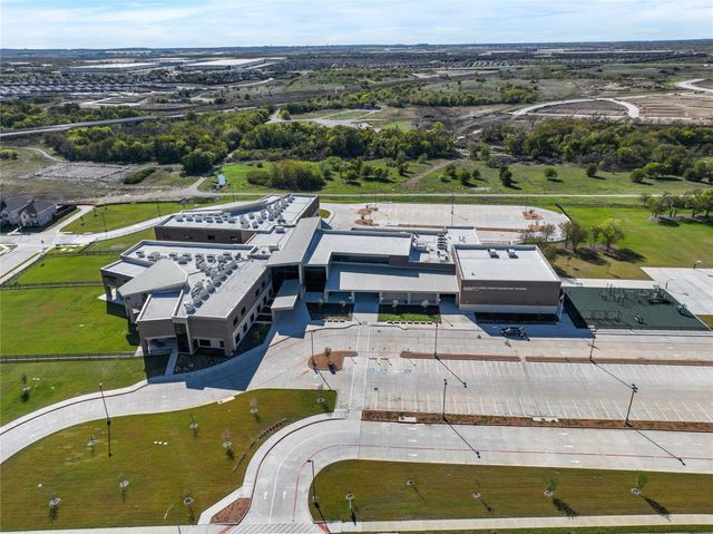 1008 Superbloom Avenue, Justin, TX 76247