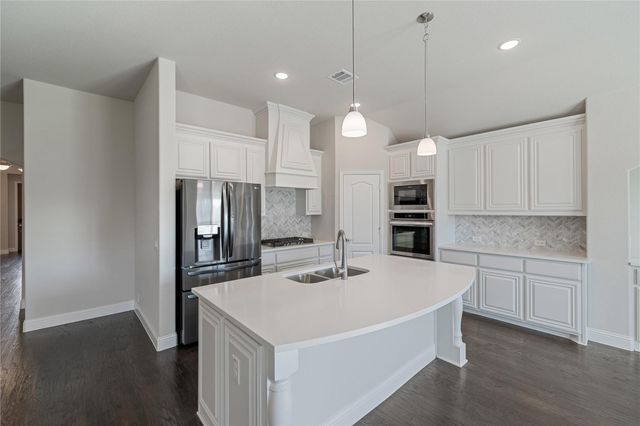 1008 Superbloom Avenue, Justin, TX 76247