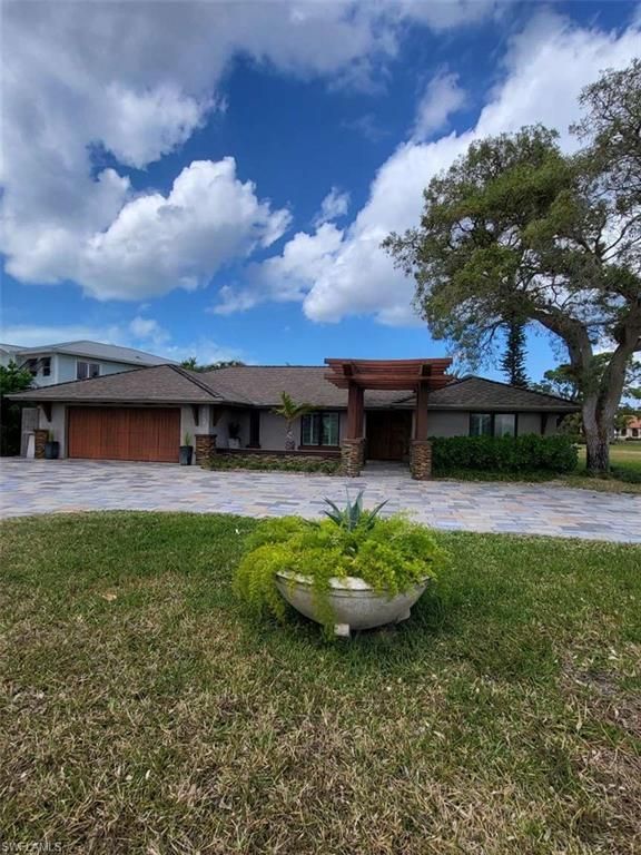 2257 Regal WAY, NAPLES, FL 34110 — exterior