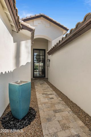 741 W HACKBERRY Drive, Chandler, AZ 85248