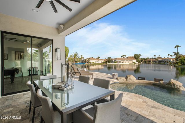 741 W HACKBERRY Drive, Chandler, AZ 85248