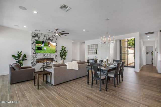 741 W HACKBERRY Drive, Chandler, AZ 85248