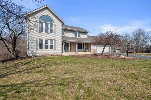 3256 Evergreen COURT, Richfield, WI 53076