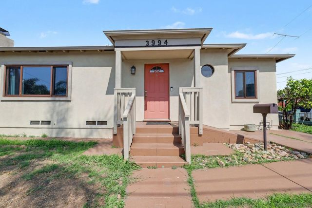 3994 Division St, San Diego, CA 92113