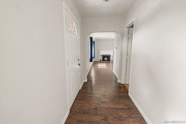 3994 Division St, San Diego, CA 92113