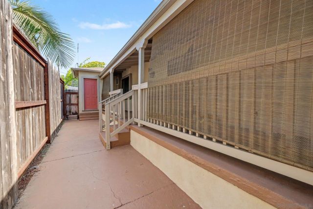 3994 Division St, San Diego, CA 92113