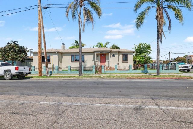 3994 Division St, San Diego, CA 92113