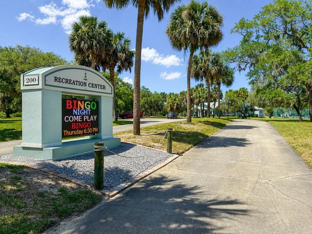 317 WATER LANDING DRIVE, Oak Hill, FL 32759