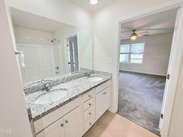 139 W Allen Street, Four Oaks, NC 27524