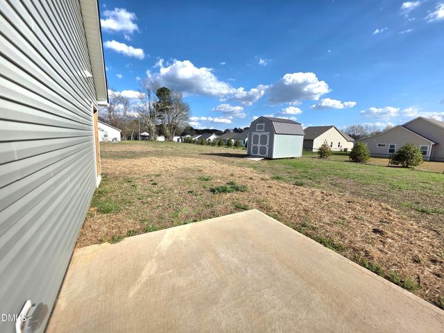 139 W Allen Street, Four Oaks, NC 27524