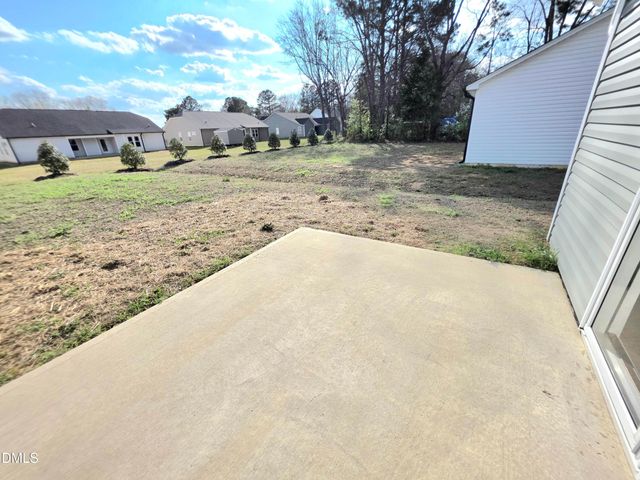 139 W Allen Street, Four Oaks, NC 27524