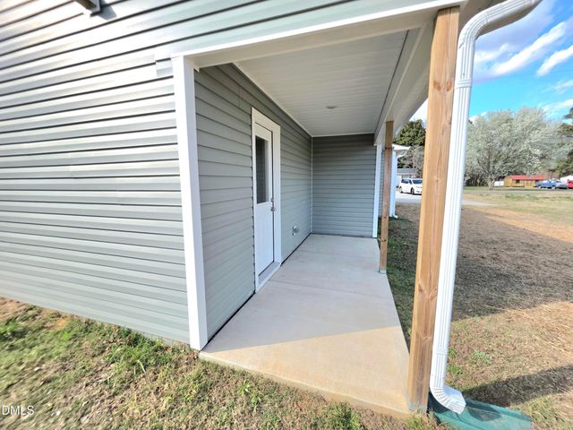 139 W Allen Street, Four Oaks, NC 27524