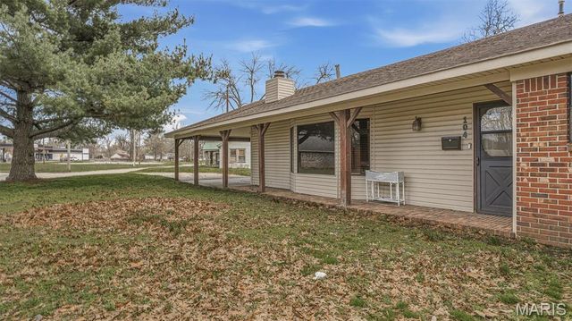 104 S Everett Street, Kennett, MO 63857