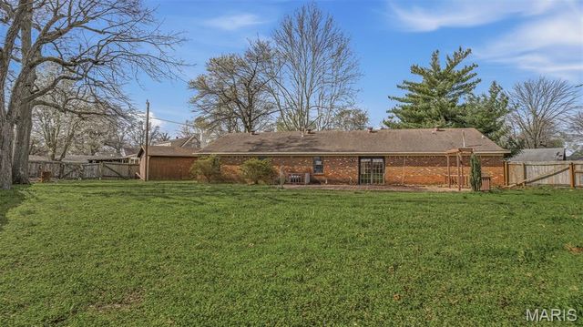104 S Everett Street, Kennett, MO 63857