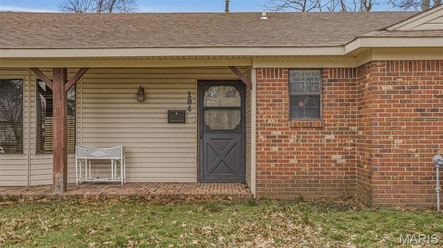 104 S Everett Street, Kennett, MO 63857