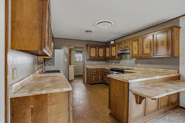 104 S Everett Street, Kennett, MO 63857