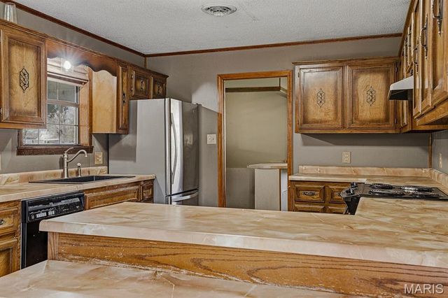 104 S Everett Street, Kennett, MO 63857