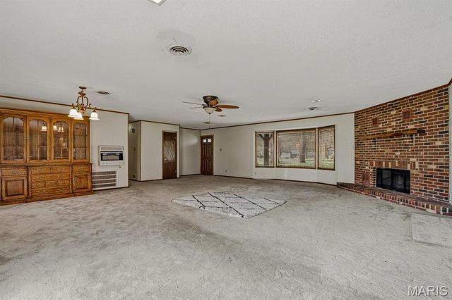 104 S Everett Street, Kennett, MO 63857