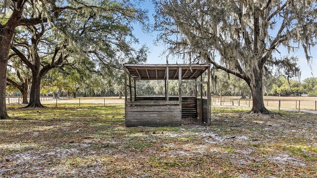 Image 51 of property listing at 4533 SW 37TH TERRACE, Bushnell, FL 33513