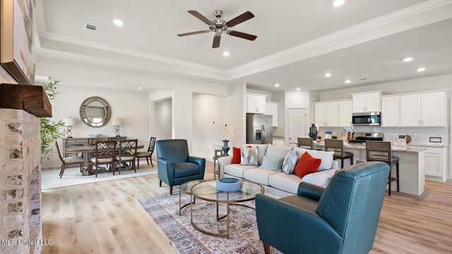 607 S Coral Lane, Pearl, MS 39208