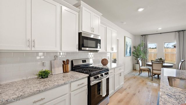 607 S Coral Lane, Pearl, MS 39208