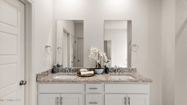 607 S Coral Lane, Pearl, MS 39208