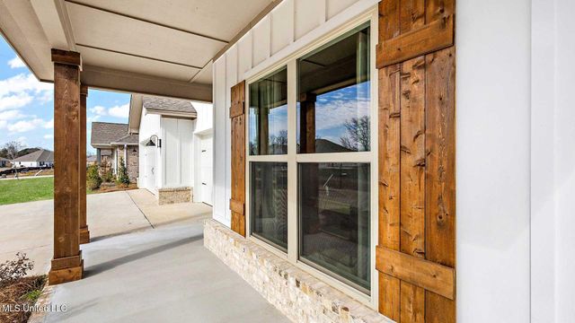 607 S Coral Lane, Pearl, MS 39208