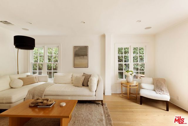 1409 N Genesee Avenue, Los Angeles, CA 90046