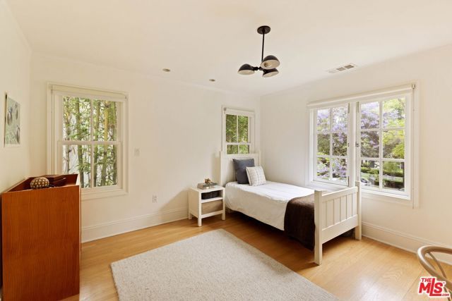 1409 N Genesee Avenue, Los Angeles, CA 90046