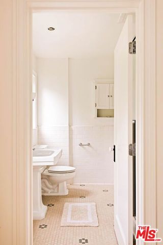 1409 N Genesee Avenue, Los Angeles, CA 90046