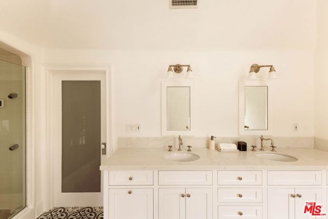 1409 N Genesee Avenue, Los Angeles, CA 90046