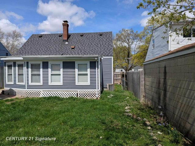 717 Huron Street, Flint, MI 48507