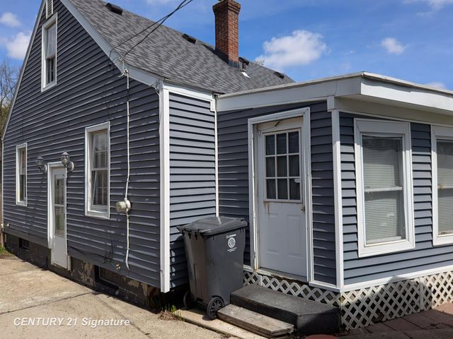 717 Huron Street, Flint, MI 48507